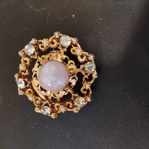 Elegant Gold Brooch